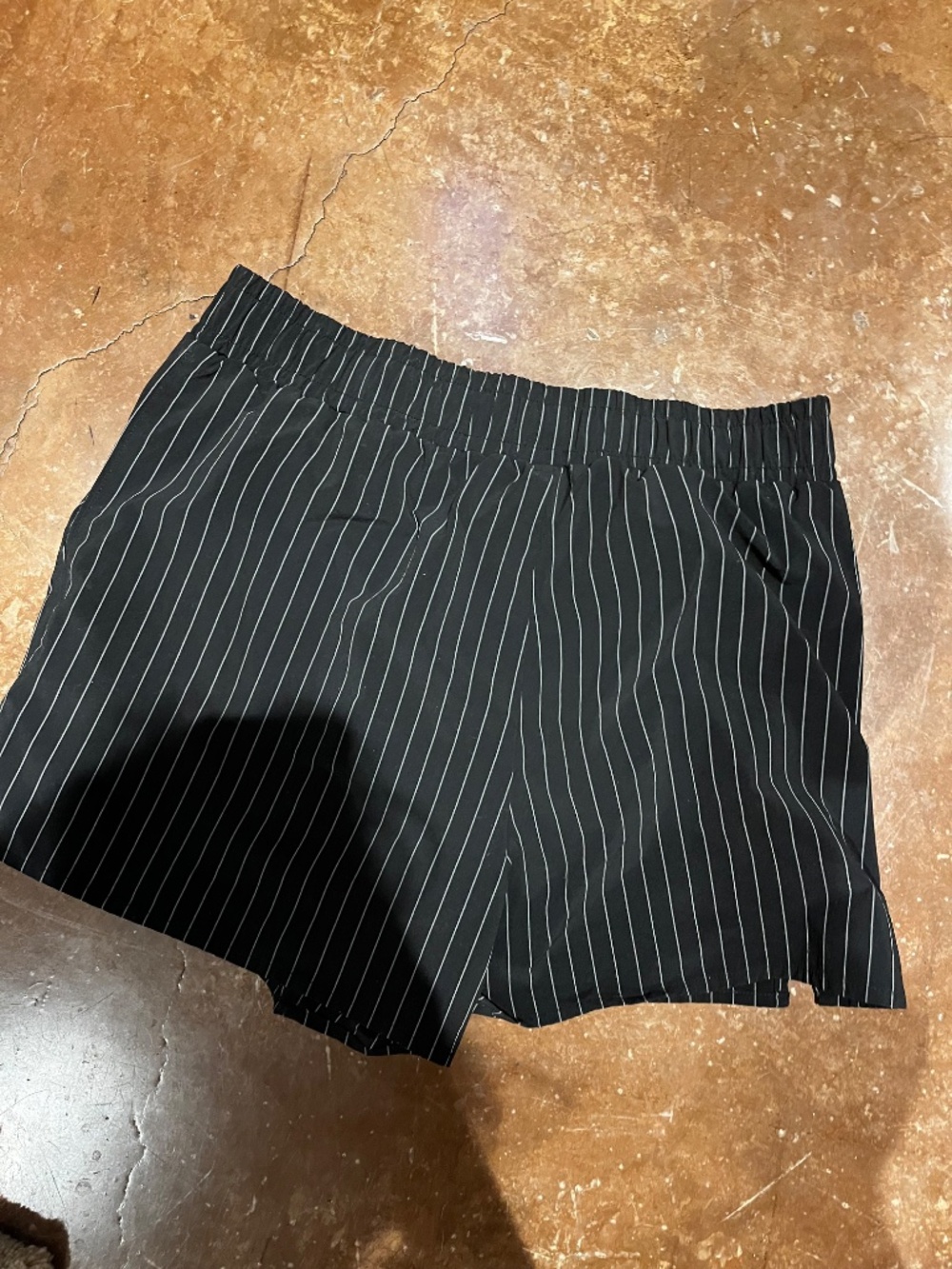 Alo daylight boxer shorts in pinstripe Small black titanium - Picture 5 of 5